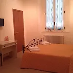فندق مبيت وإفطار Le Due Nicchie 3*