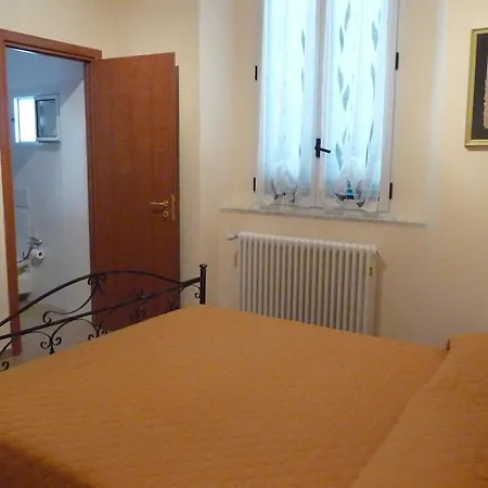 Le Due Nicchie Bed & Breakfast 3*